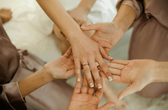 Does having more neighbours playing help or hurt