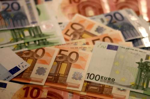 DWP to provide £225 cost of living payments to alleviate financial strain