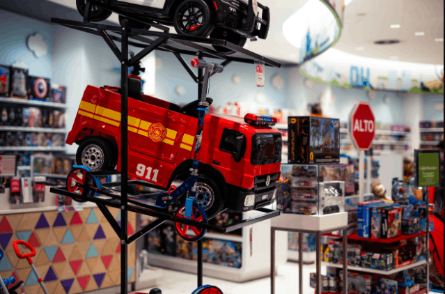 uk toy chain entertainer store closure