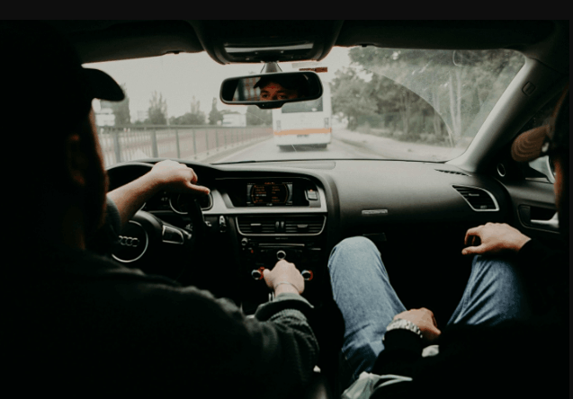 Will a red exclamation mark fail an MOT in 2026