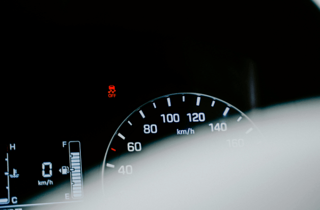 red exclamation mark on dashboard