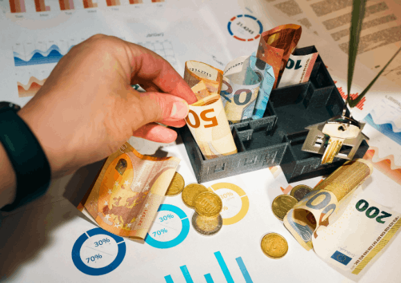 HMRC Savings Notices UK Pensioners
