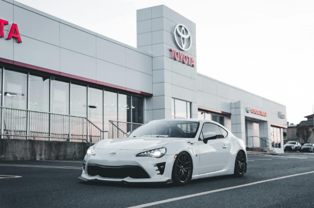 How long does a car service take for a Toyota?